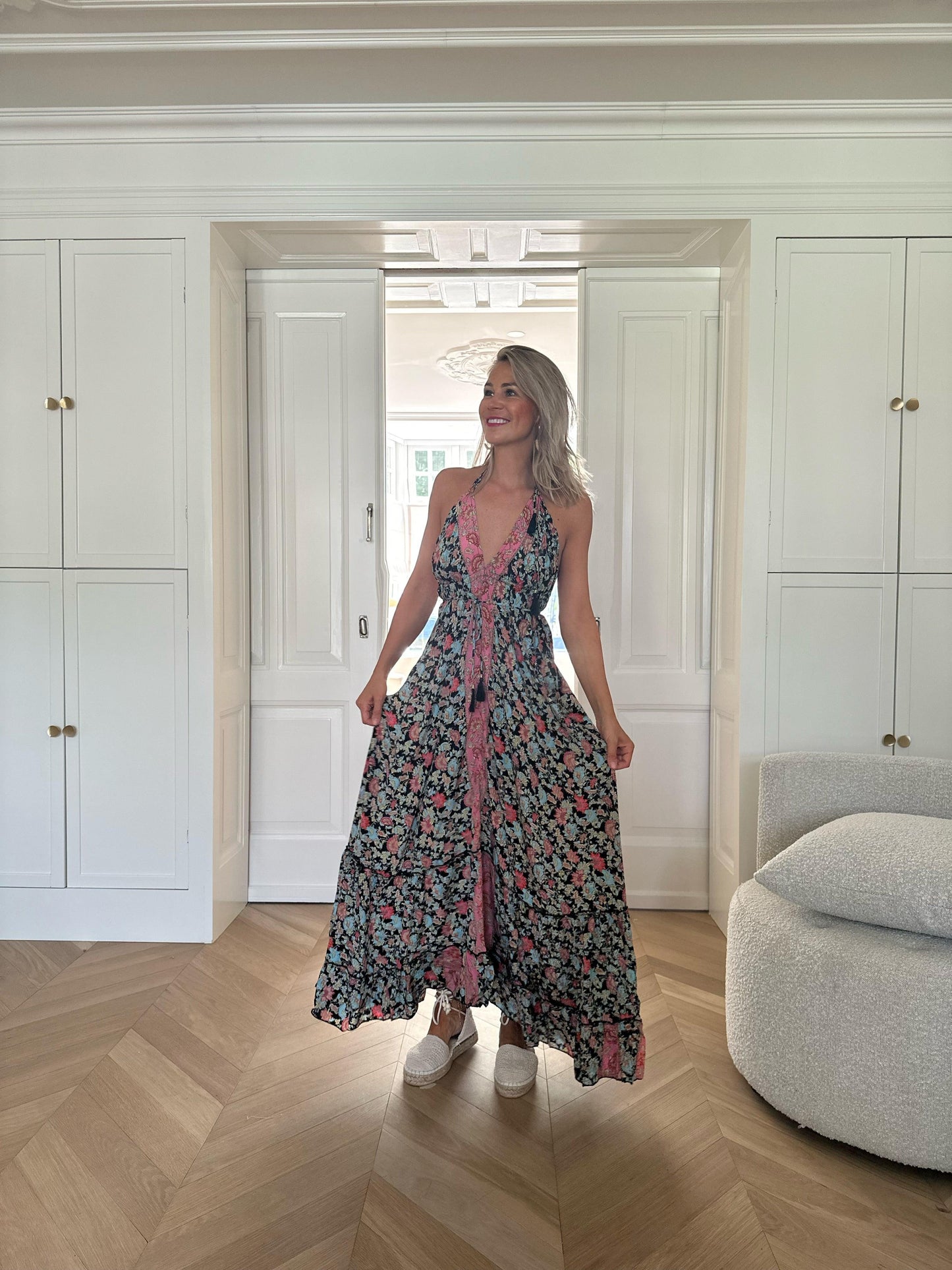 Boho Ibiza Jurkjes - Karma Highway - Gekleurde bloemen - Zomerjurk - Bohemian - Boho chique - Hippie - Flowerpower - Maxi jurk - Lariwo